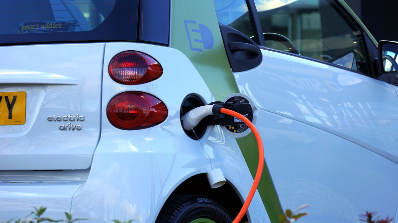 [url=https://pixabay.com/en/electric-car-car-electric-vehicle-1458836/]"Electric Car"[/url] by MikesPhotos is in the [url=http://creativecommons.org/publicdomain/zero/1.0/]Public Domain, CC0[/url]
While electric cars like the one pictured are becoming commonplace, the cost to run them can be deceptive unless you know your local energy company's cost schedule.