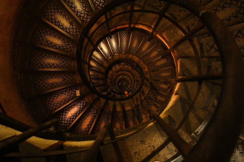 [url=https://pixabay.com/en/staircase-spiral-stairway-round-1081977/]"Spiral Staircase"[/url] by Free-Photos is in the [url=http://creativecommons.org/publicdomain/zero/1.0/]Public Domain, CC0[/url]