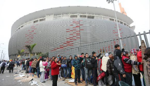 Cada boleta de entrada al estadio cuesta $ 25.000.  Saca la información importante y analice muy bien la pregunta.