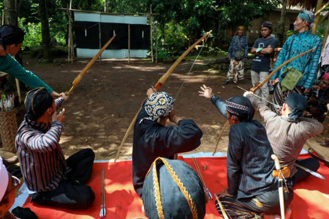 [size=100]Gambar 1.1. Olahraga Tradisional Jemparingan[/size]
