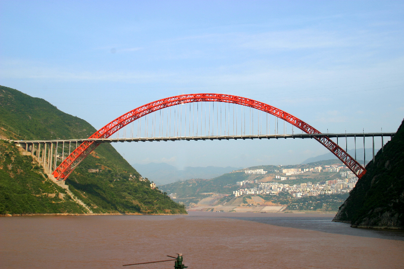 Abb. 1: Wushan-Brücke
Quelle: https://de.wikipedia.org/wiki/Wushan-Brücke