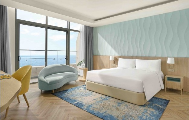 The Holiday Inn Resort Hotram Beach (pictured), a new hotel on the site of the Grand Hotram Streep Casino in Vietnam, is scheduled to open on Jan. 15, the complex's operator said.

The Holiday Inn-branded 561-room new facility, owned by InterContinental Hotels Group, was originally scheduled to launch in mid-July 2021. The launch was pushed back to January due to travel restrictions related to Vietnam's COVID-19 situation, the property promoter told GGRAsia in November.

The Holiday Inn Tower also has a new restaurant and a variety of entertainment options, including an outdoor park, bowling alley, and golf simulator.

The Grand Ho Tram Streep reopened on Oct. 15 as part of Barria Vungtau province's pilot program to welcome domestic visitors after it suspended tourism in June due to COVID-19 measures.

Located in the southeast of Ho Chi Minh City, the complex was developed by hothram project limited. The site has a casino open to foreigners only.

The resort's flagship Grand Ho Tram Hotel was already rebranded as InterContinental Grand Ho Tram in mid-June.



[url=https://www.outlookindia.com/outlook-spotlight/2023년-바카라-사이트-추천-실시간-에볼루션-바카라사이트-순위-top15-news-334941]바카라사이트 추천[/url]
