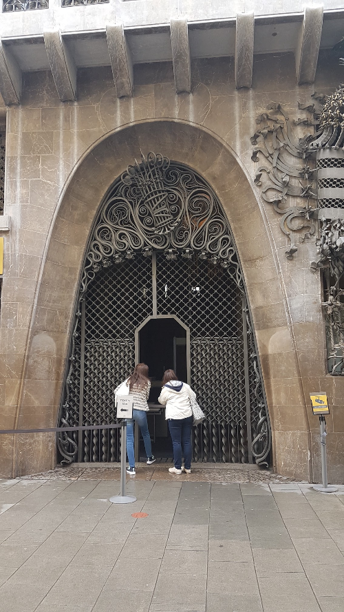 Entrada al Palau Güell