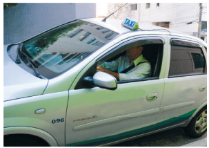 Questão 3: O	preço	a	ser	pago	por	uma	corrida	de	táxi	 inclui	 uma	 parcela	 fixa,	 denominada	 bandeirada,	 e	uma	parcela	que	depende	da	distância	 percorrida. Se	a	bandeirada	custa	R$	3,50	e	cada	 quilômetro	rodado	custa	R$	0,60,	responda:	