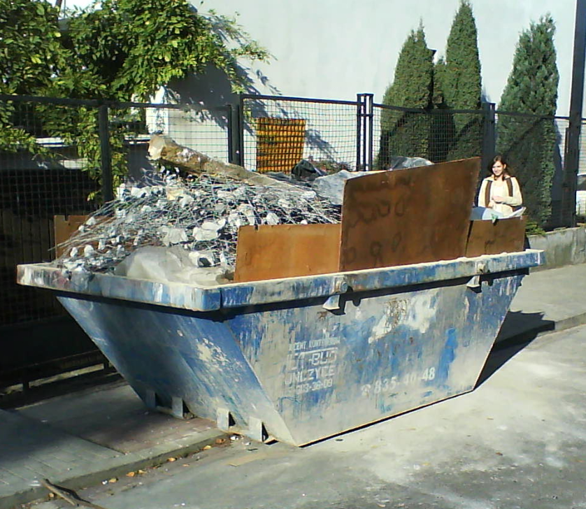 Das hier ist ein Bauschuttcontainer.